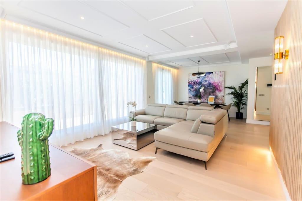 Penthouse Private Jacuzzi Castellana Apartamento