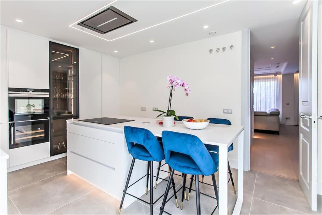 Penthouse Private Jacuzzi Castellana *