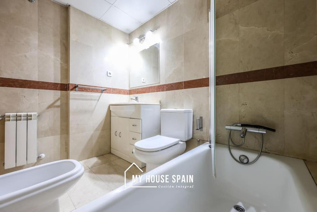 Apartamento Myhousespain - Con Parking Caja Magica