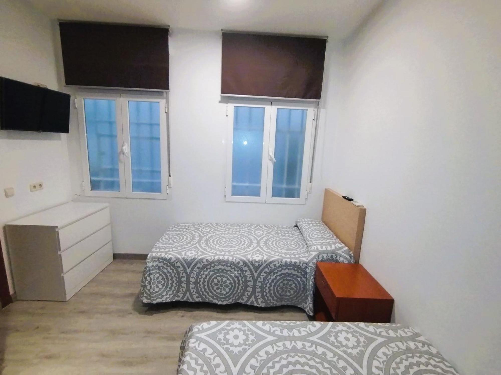 Piso 7 - Puerta Del Sol Apartment *