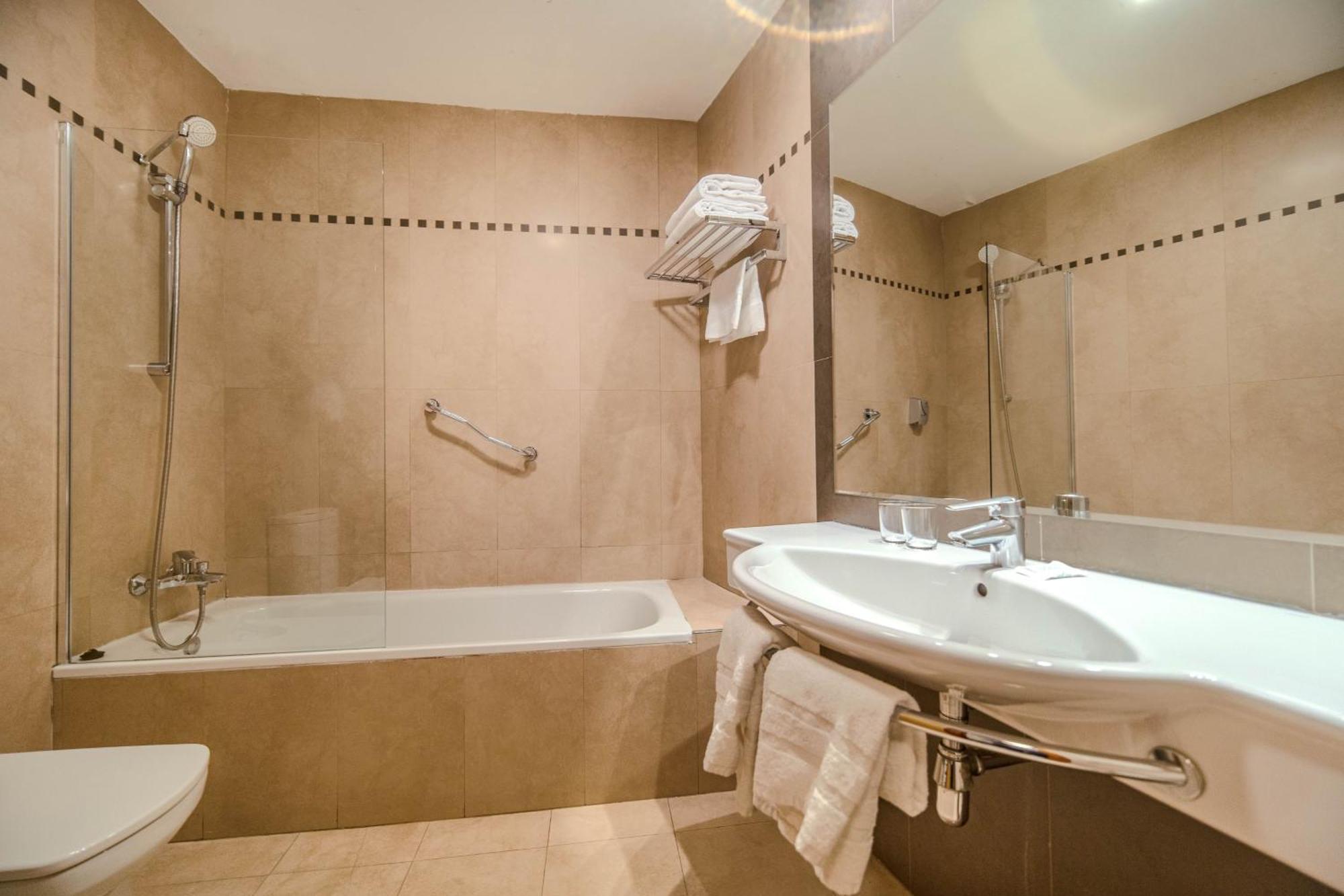 Itc Mora By Soho Boutique Hotel Madrid