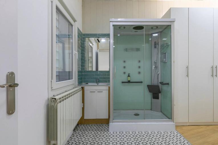 Charming Vistillas -