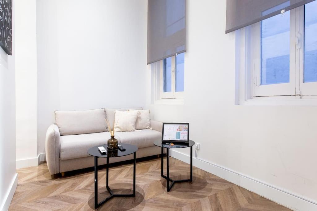 Apartment #4 Style Apt In City Center *