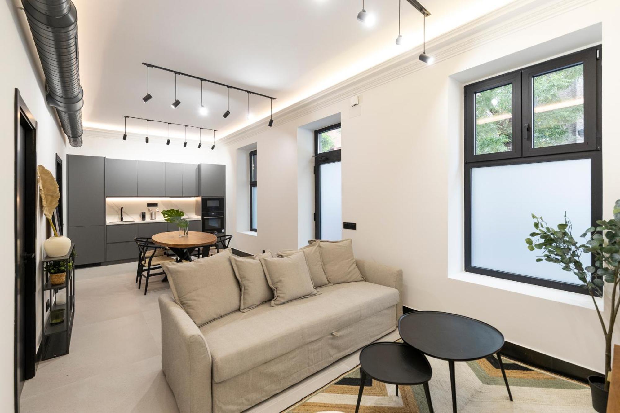 Luxury Almagro 2bd-3bth By Madrid4you Apartamento Madrid