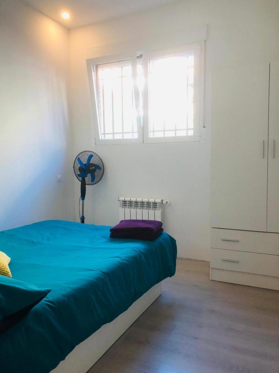 10' Walk To Bernabeu Max 8p, 3bedr, 1sofa, 2bath Madri