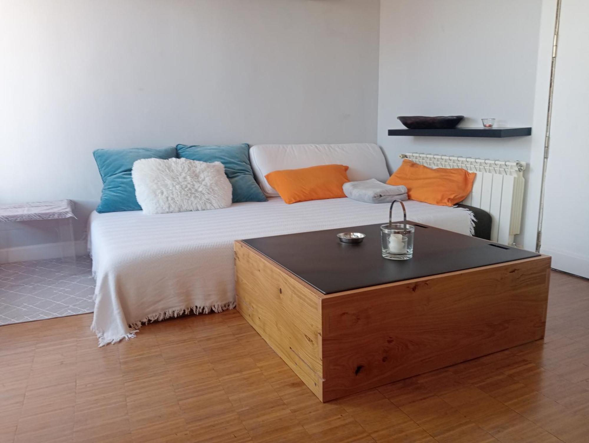 Apartamento Atico En La Calle Fuencarrai Con Gran Via Madrid