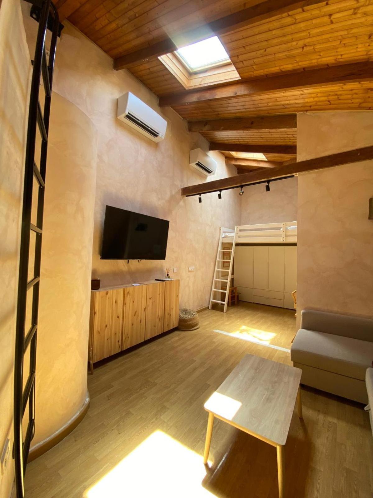 Nuevo Y Moderno Apartamento En *