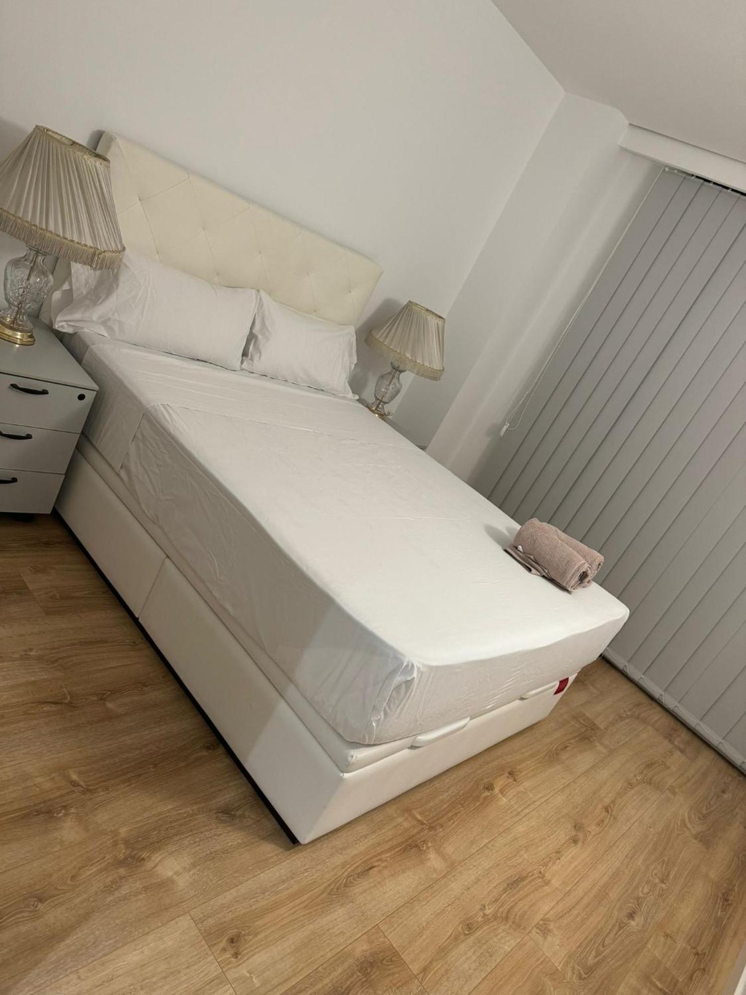 Grand Merian 9 Apartamento Madri