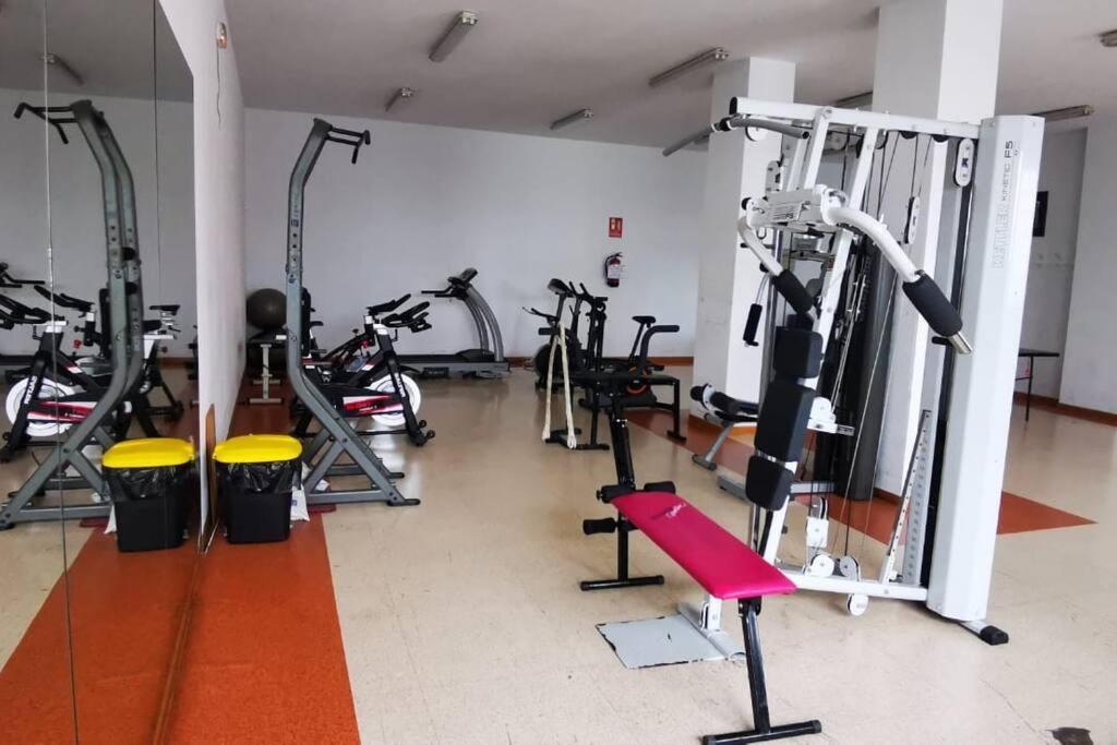 Cozy With Parking, Gym, Pool And Padel - Pirra Appartement