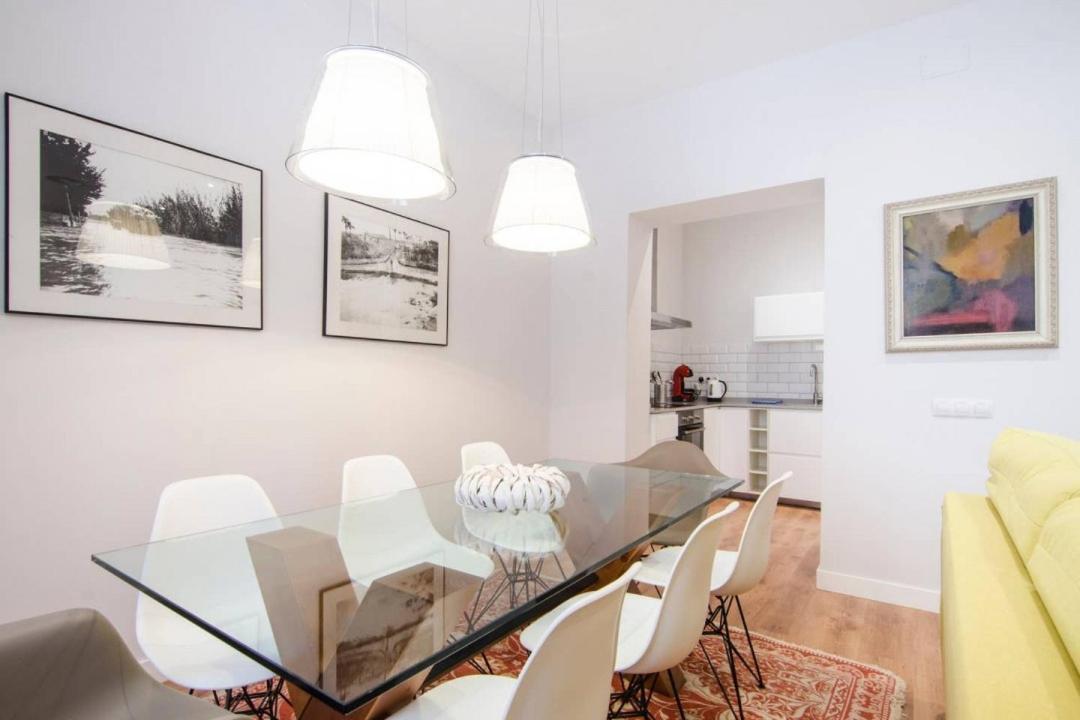 Renovated And Modern- 3bd 2bth- Anton Martin