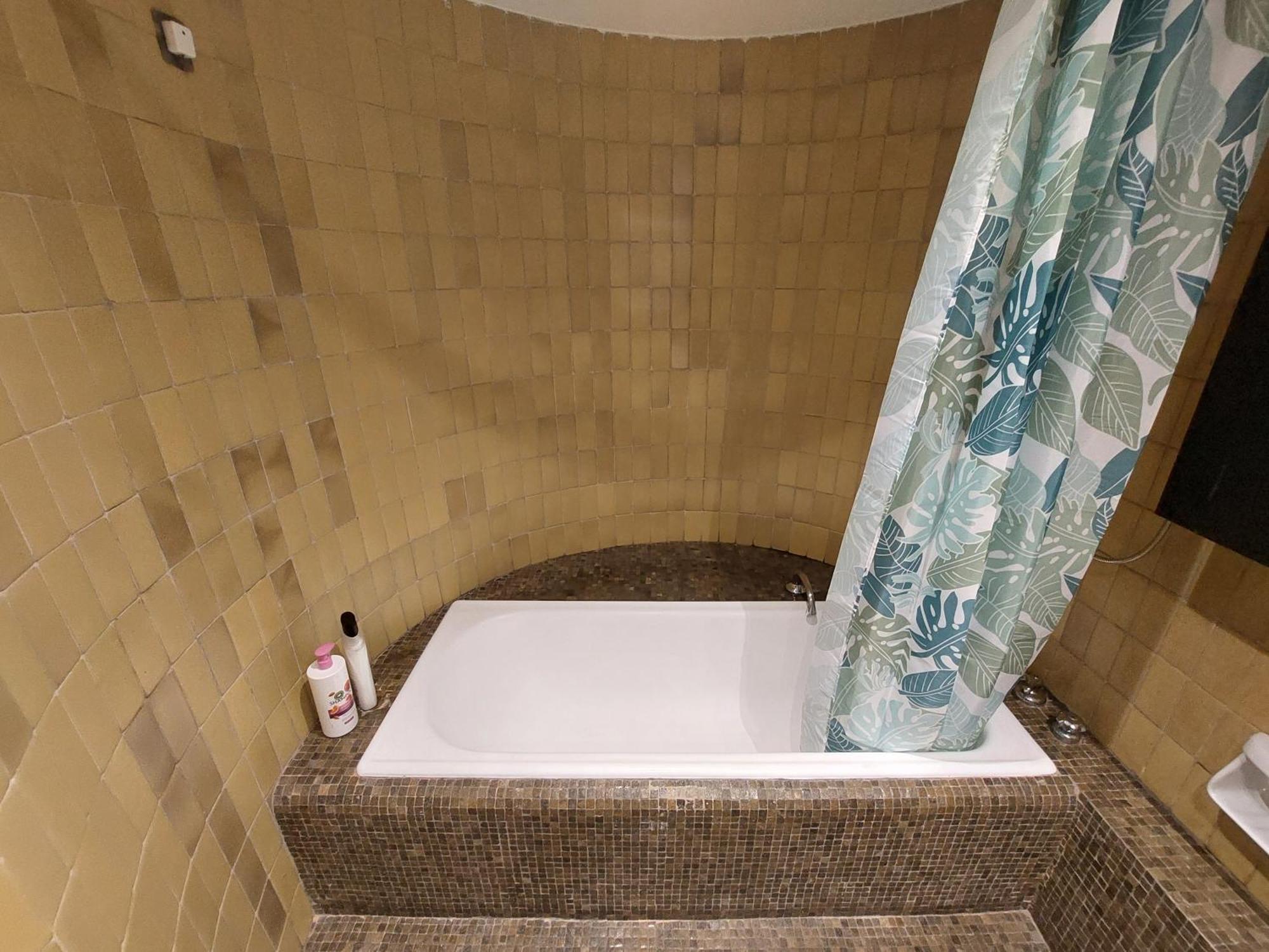 Coliving Corazon, Hotel *