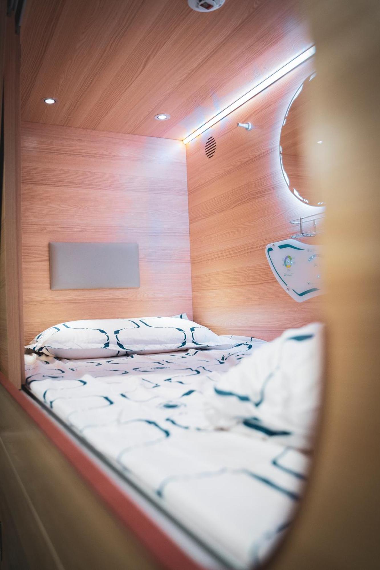 Gallery Residencia Capsule hotel *