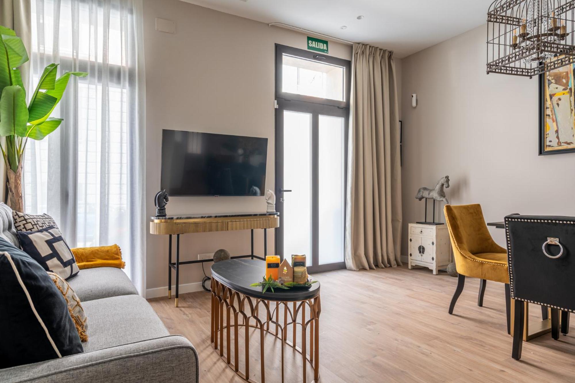 Deluxe Reina Sofia Atocha Comfy * Madrid