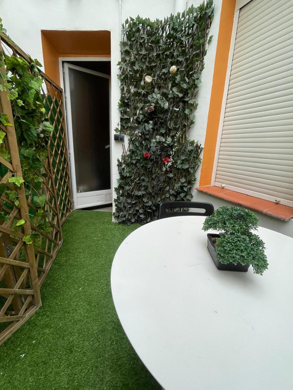 The Garden Of Plaza Callao