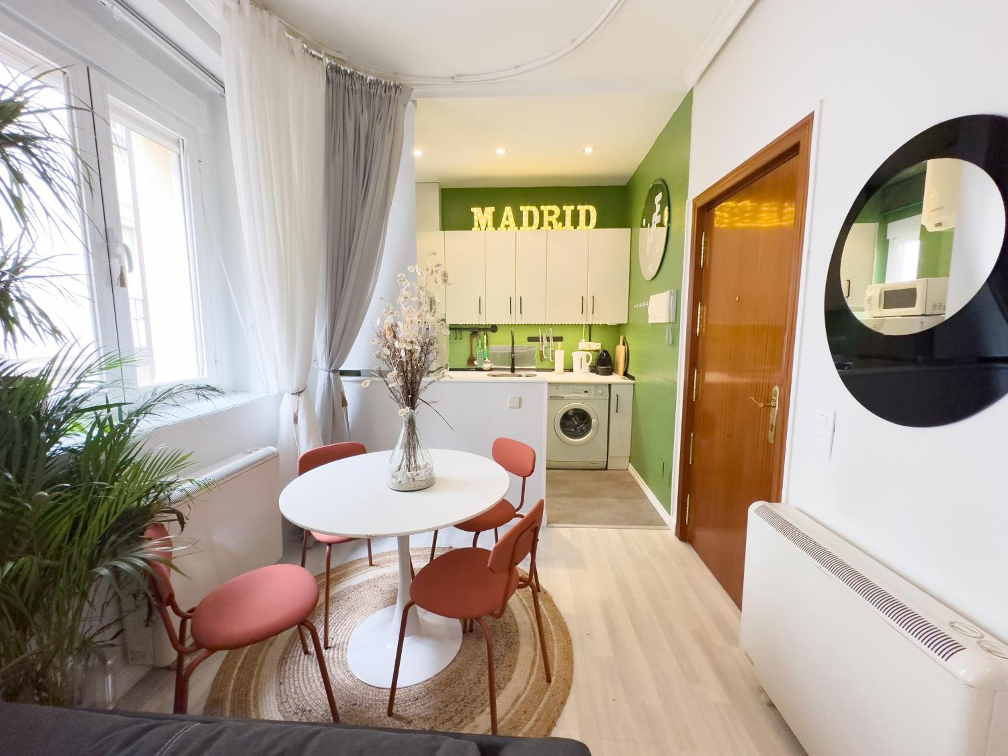 Estudio Barrio De Letras Appartement