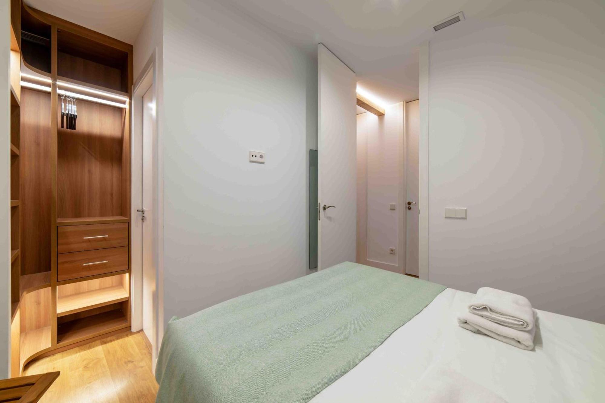 Piso Moderno En Barrio De Salamanca Madrid