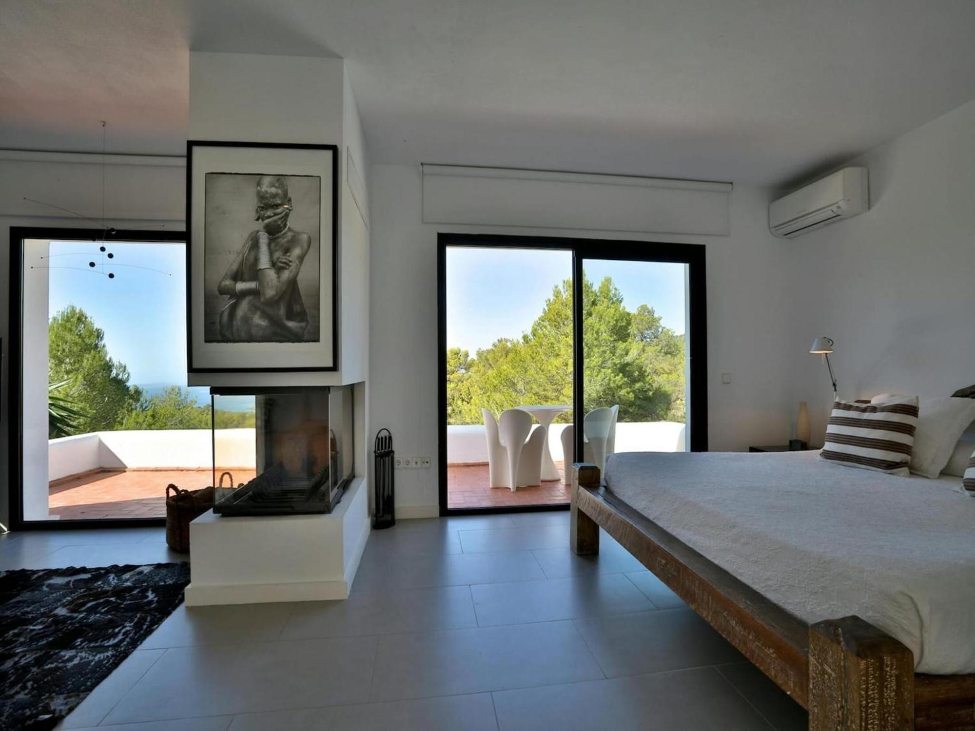 Villa With Outdoor Area *