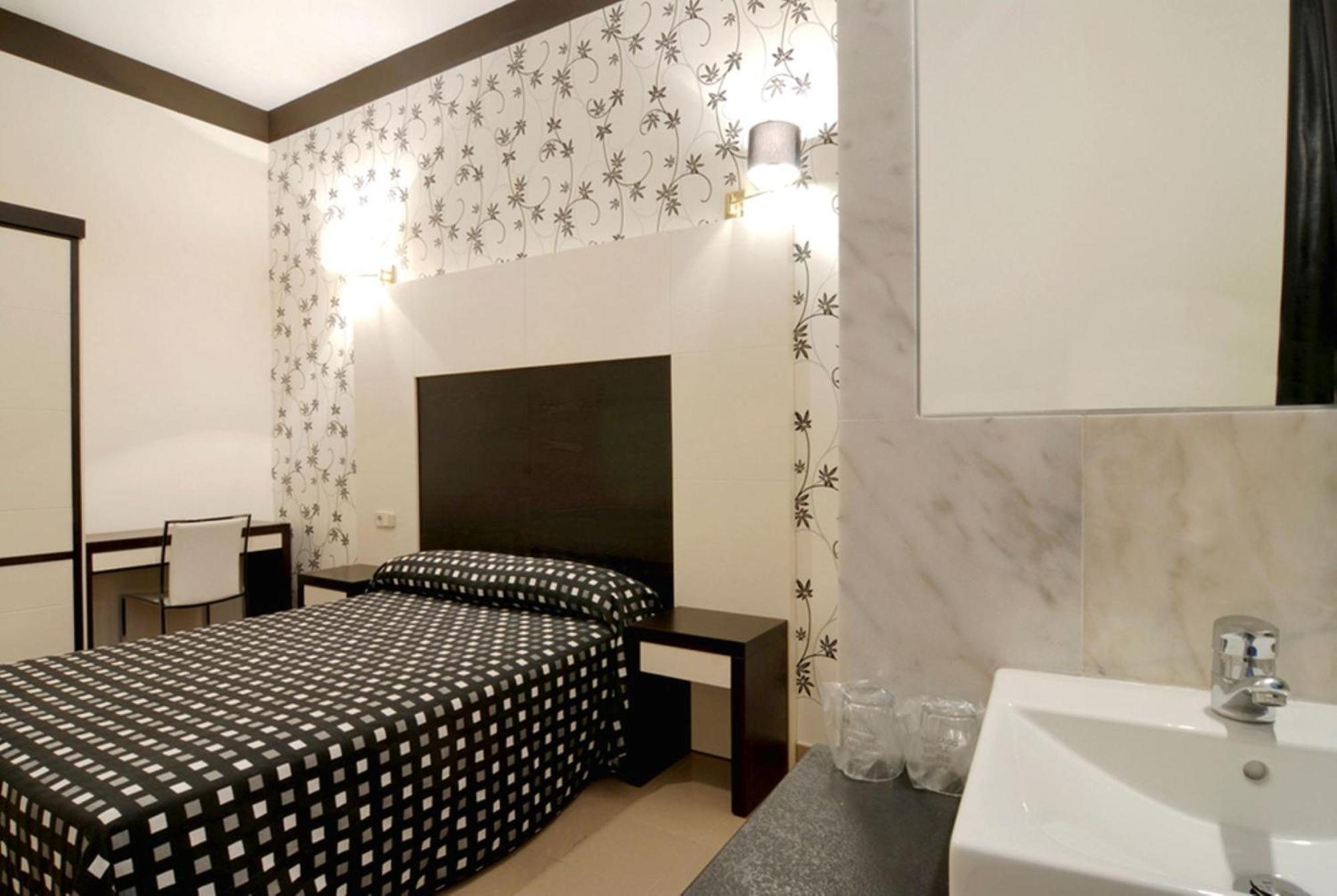 Alhambra 3*