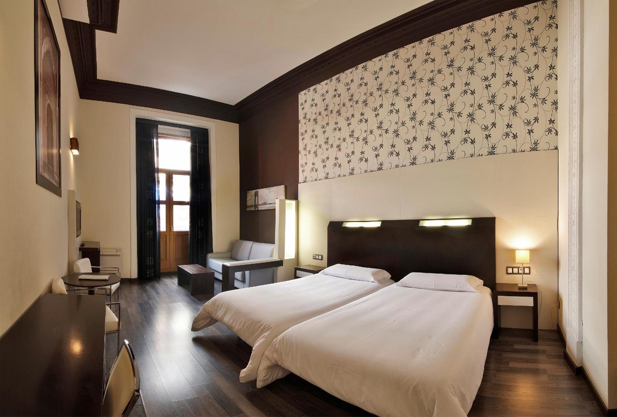 Alhambra Pensión 3*