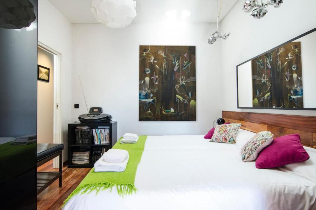 3bedrooms 2bathrooms Furnished - Lavapies - Bright Apartment Madrid