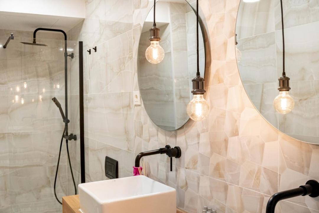 Apartamento 3 Bedrooms 2 Bathrooms Furnished - Salamanca - Stylish - Mintystay *