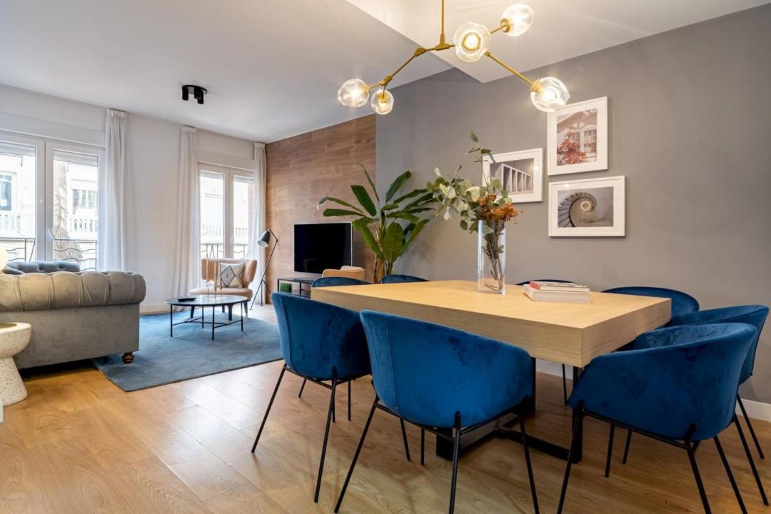 3 Bedrooms 2 Bathrooms Furnished - Salamanca - Stylish - Mintystay Apartamento