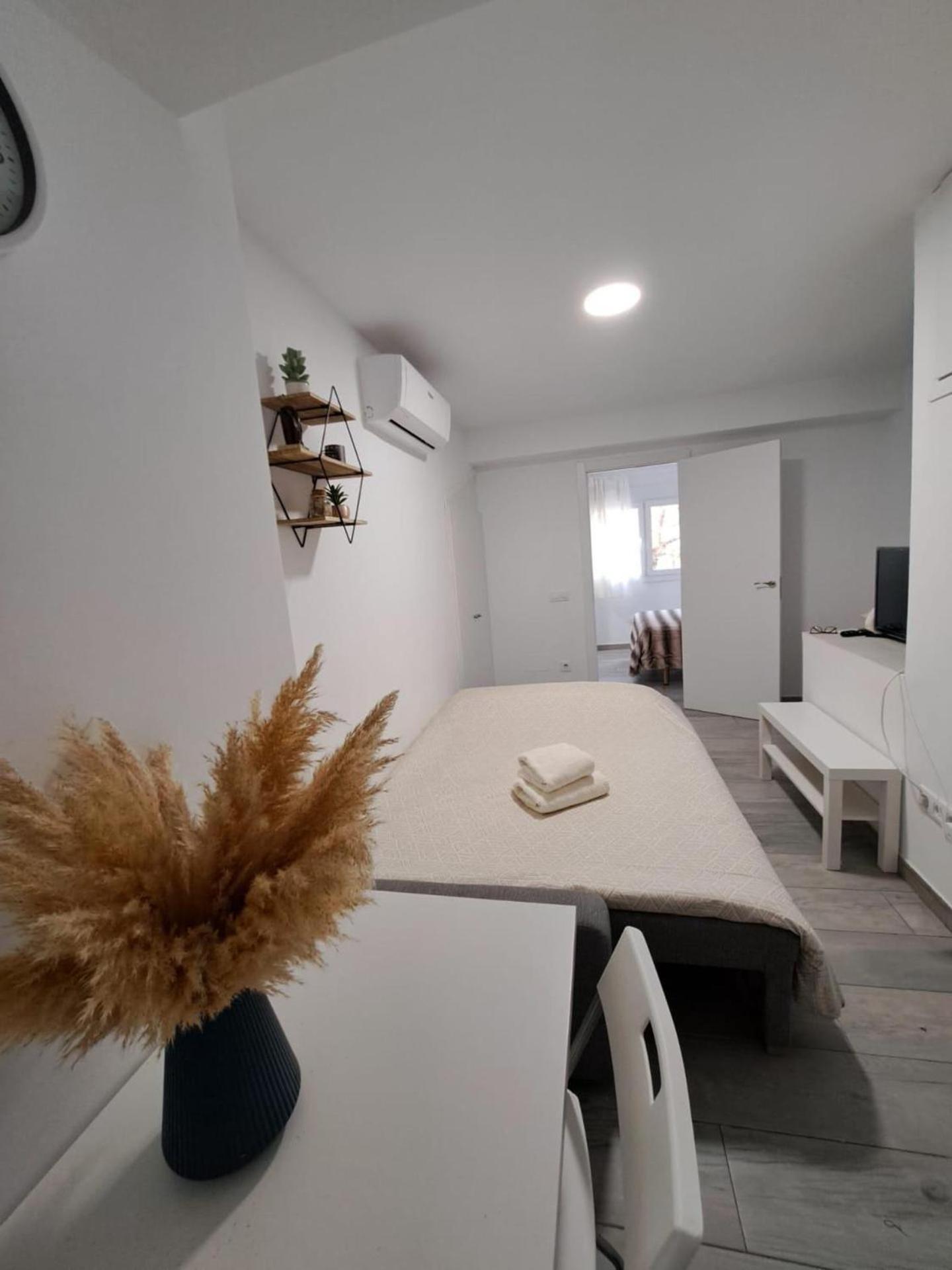 Charming Up To 4 Persons 3 Min To Metro Apartamento Madrid