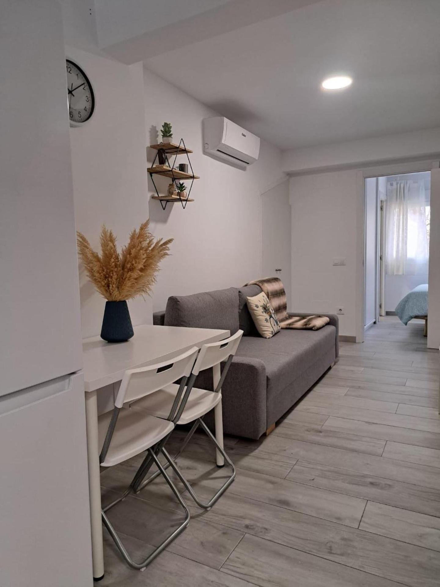 Apartamento Charming Up To 4 Persons 3 Min To Metro Madrid