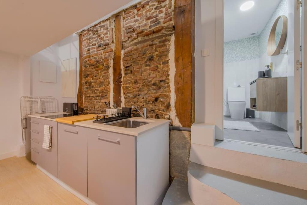 Luxury In The Center Apartment *