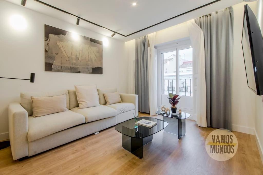 Deluxe Interior Design En La Plaza De Chueca *