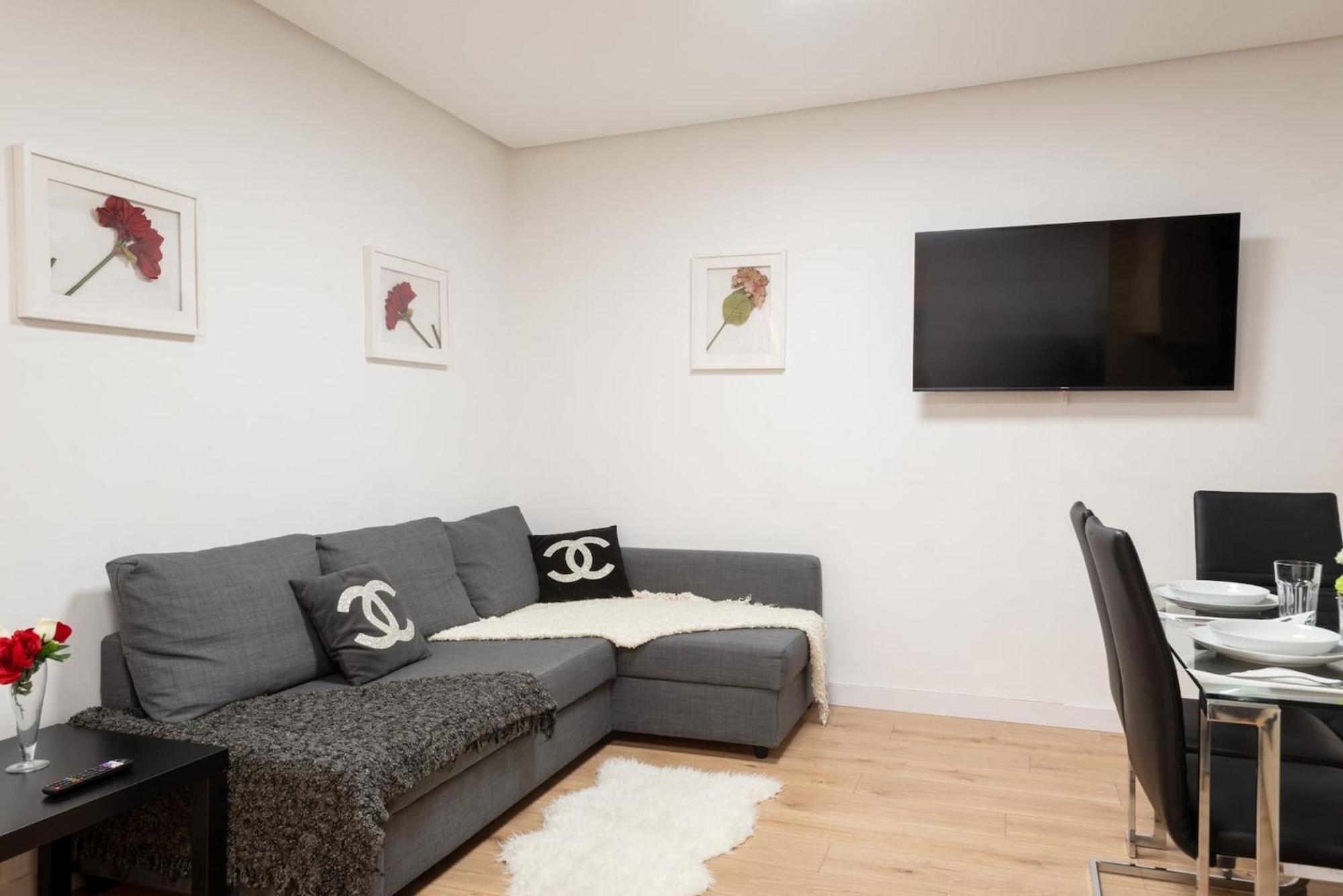 Apartment Day Santo Domingo Centro Gran Via Sol Malasana Madrid