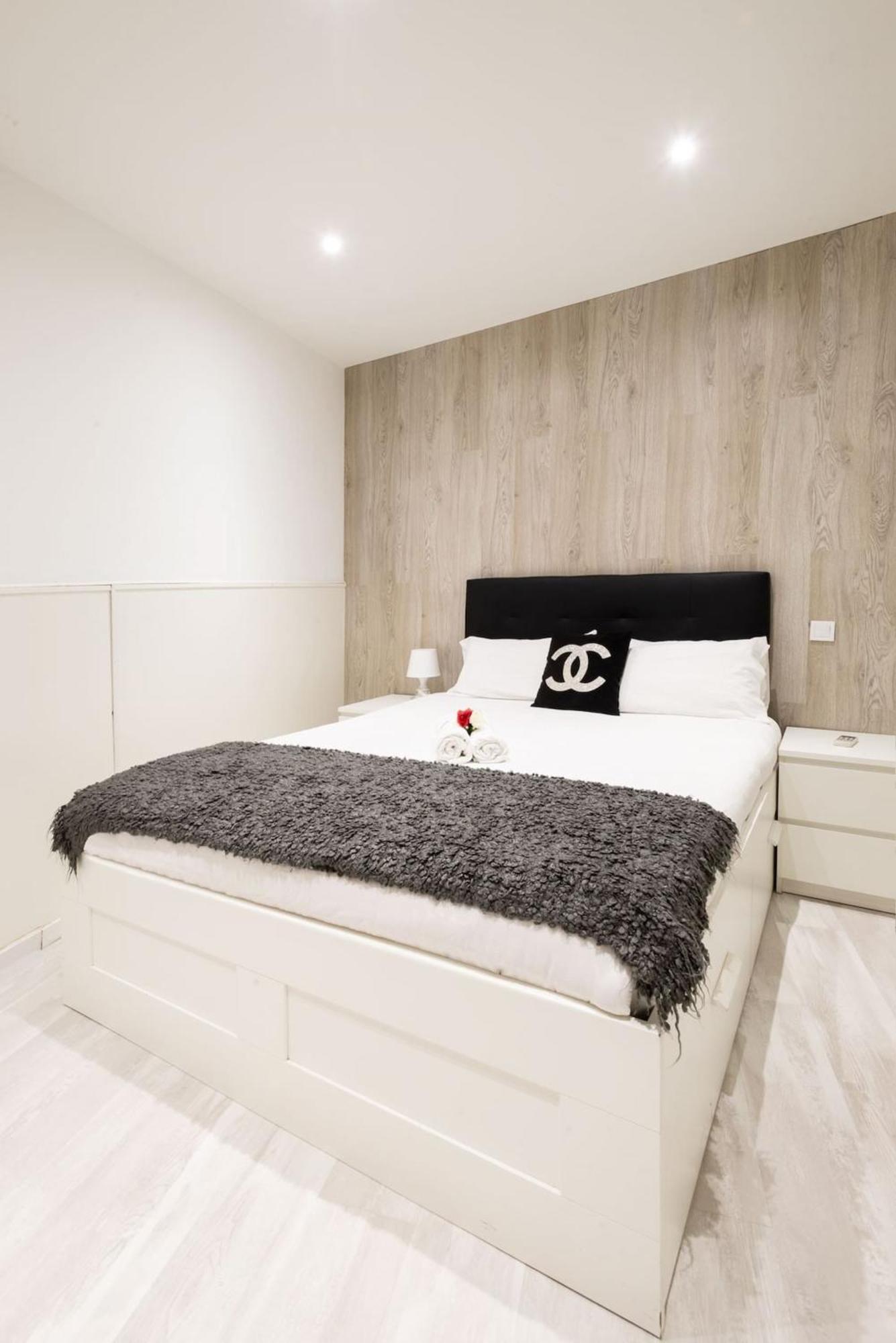 Day Tribunal Centro Gran Via Sol Apartment Madrid