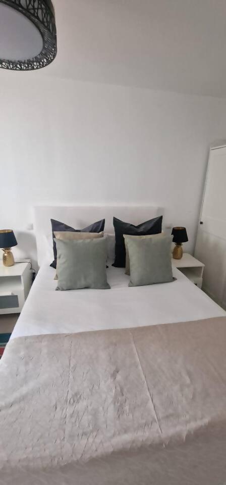 Market Martinez De La Riva Iii Apartamento *