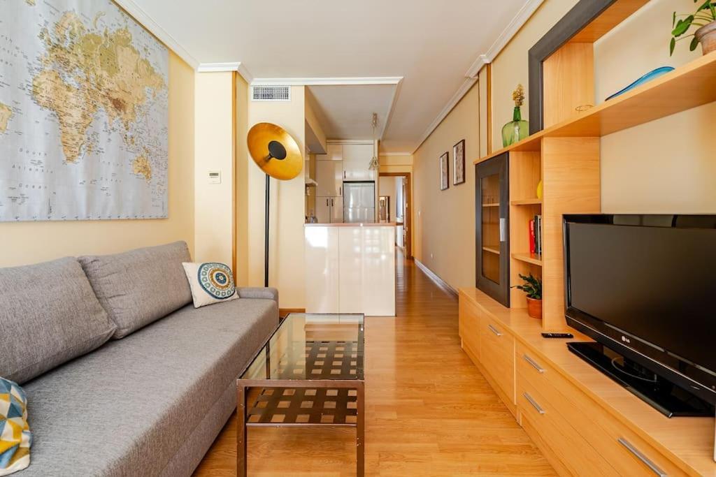 Silencioso, Bien Situado Y Luz Natural Apartamento Madrid