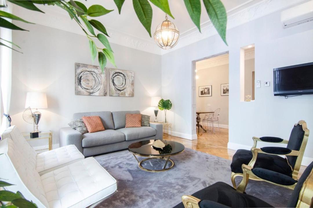 Minty - Atocha 4 Bd Appartement