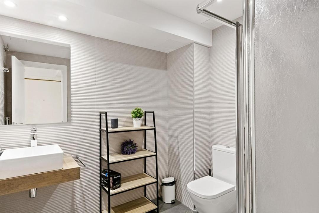 Refurnished One-bedroom Letras Apartamento Madrid