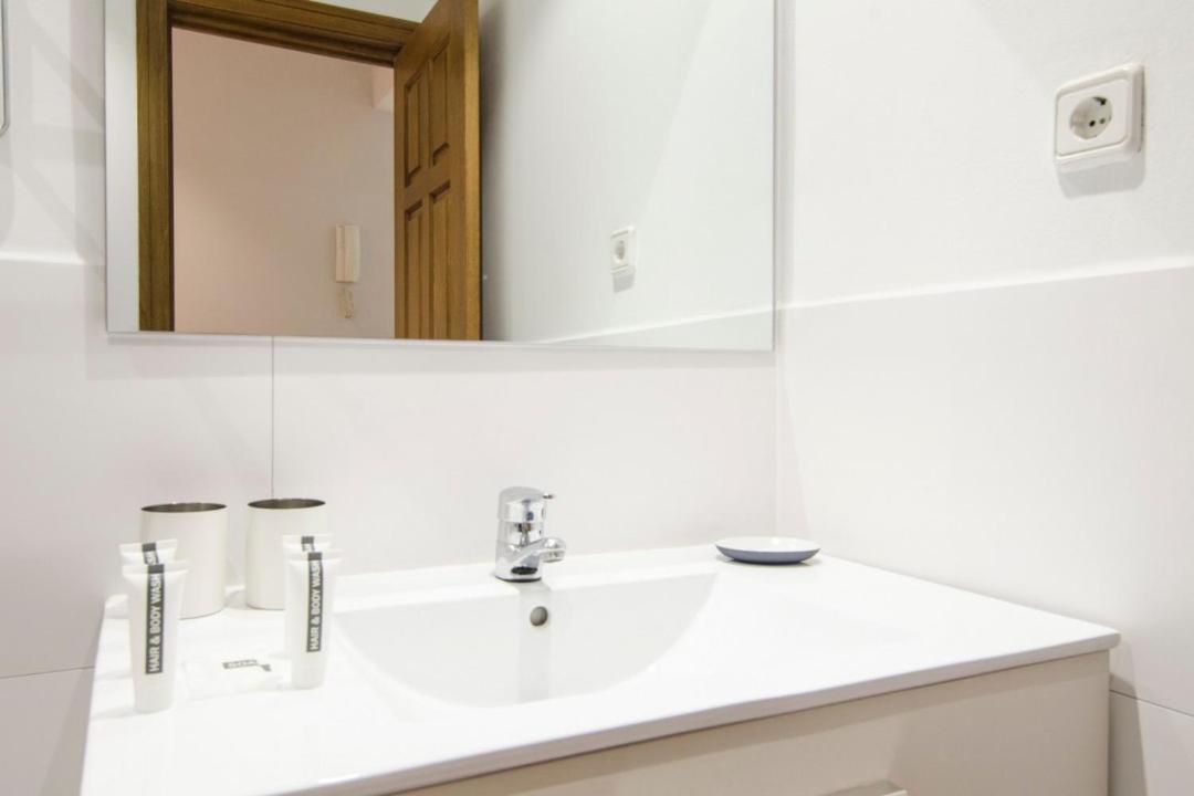 Personalized And Modern- 2 Bd 1bth- Opera Apartamento *