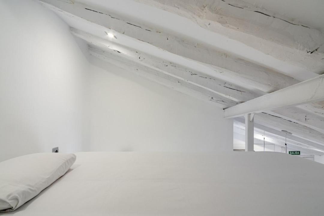 1 Bedroom 1 Bathroom Furnished - Sol - Bright Penthouse - Mintystay Apartment Madrid