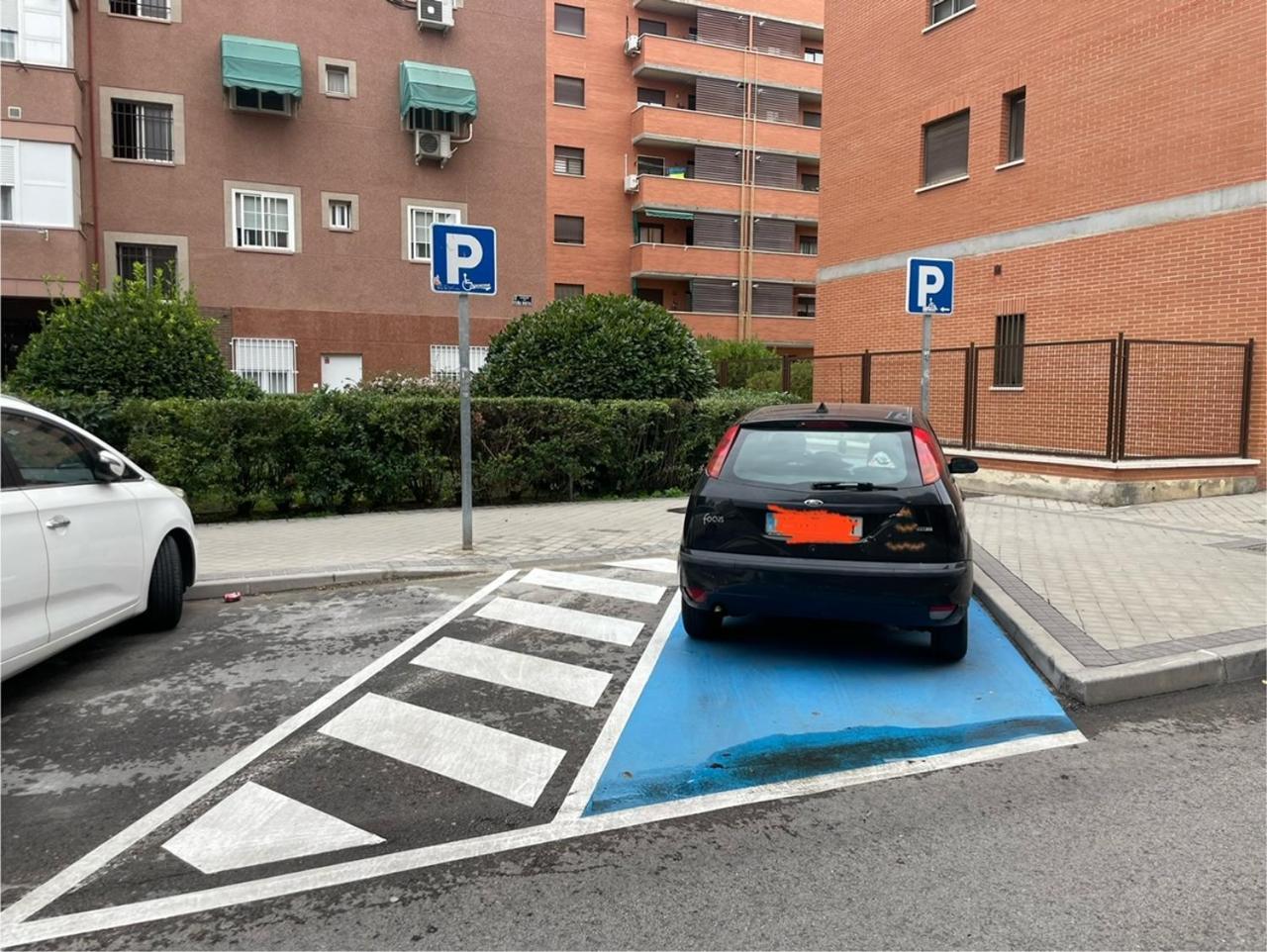 A 4 Min Andando Del Metro 3 Con Bano Privado Madrid