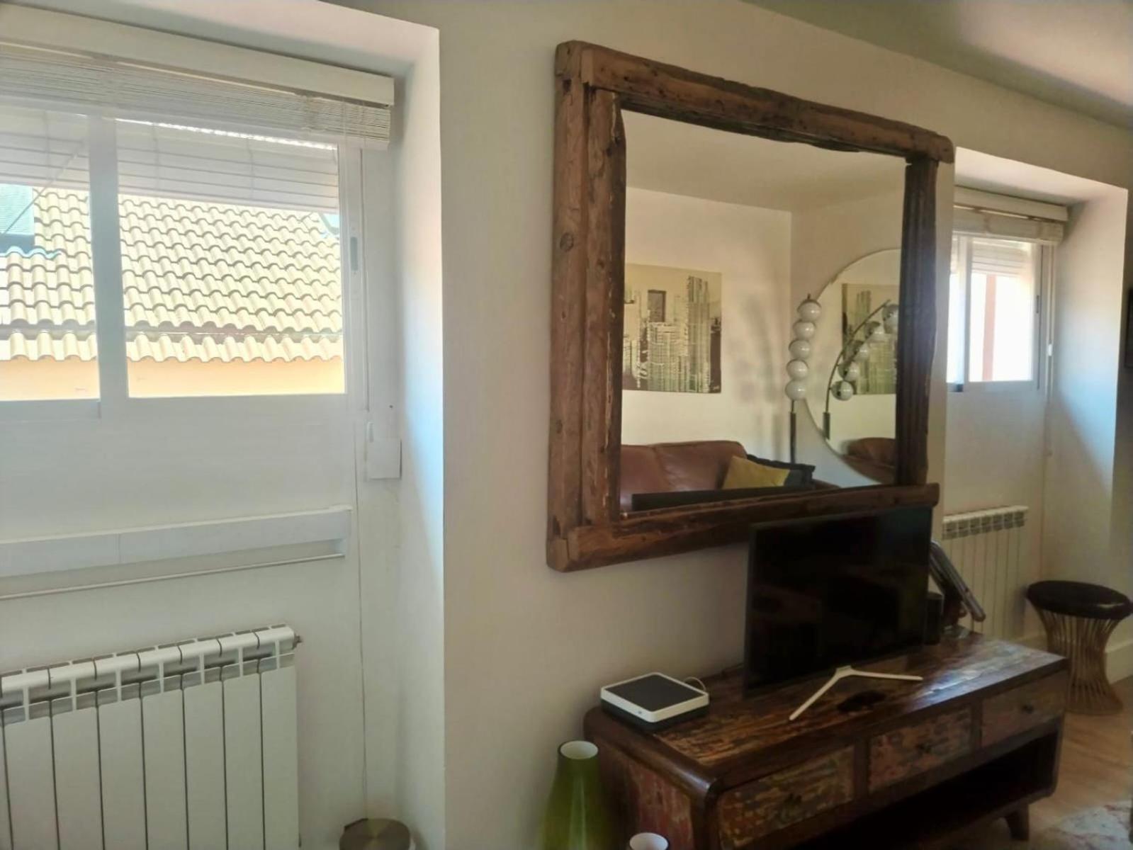 Apartamento Exclusivo Y Acogedor Piso Con Encanto En Plaza Chueca, Con Aire Acondicionado Y Calefaccion