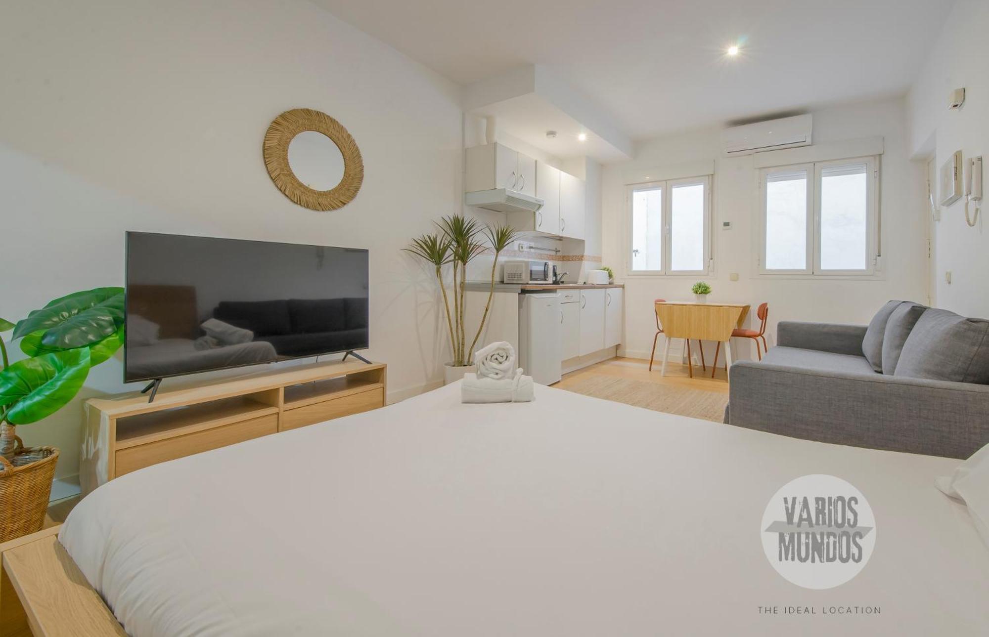 Escapada 3 En Sol, Conoce Concepcion Jeronima Apartamento Madrid