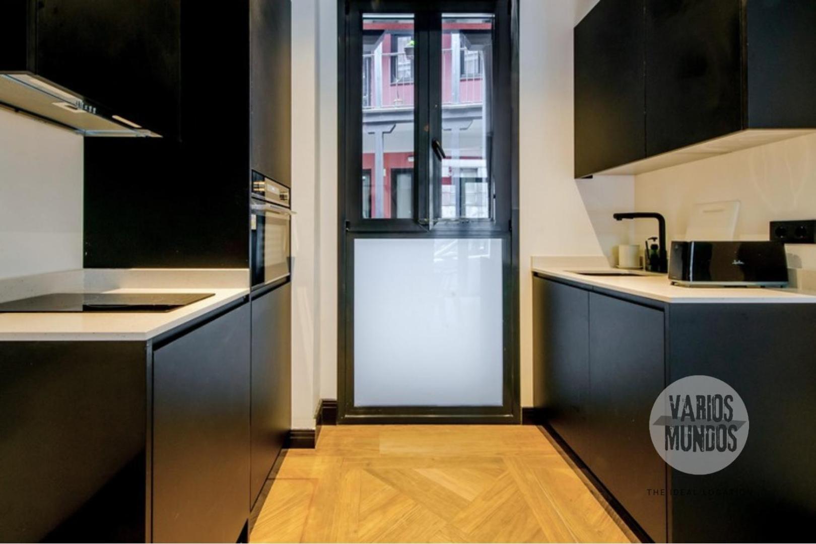 Encanto Madrileno 2, Vive En Calle Del Aguila E3 Madri