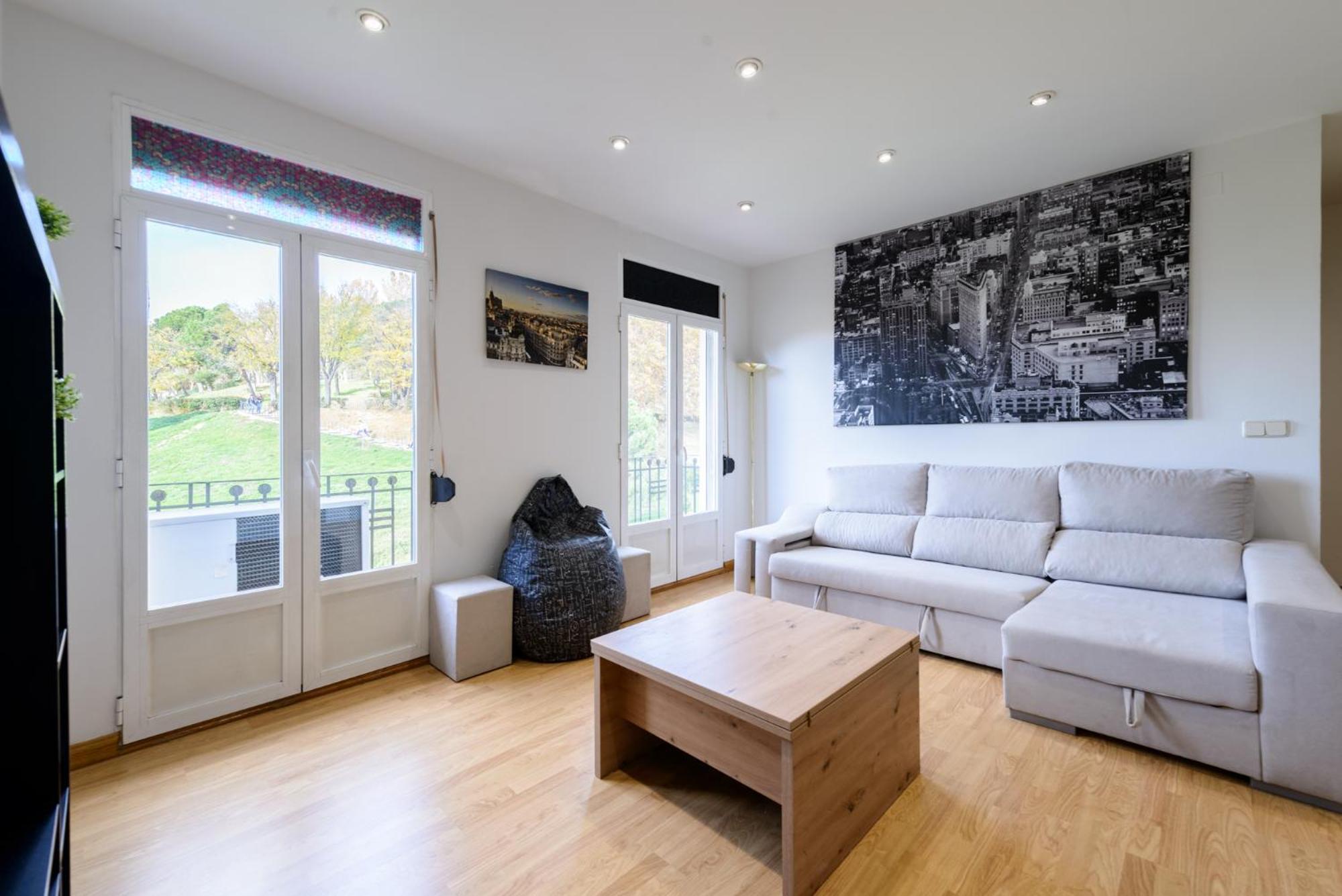 Apartamento Amplio Piso En Centro Con Vistas Al Templo De Debod *