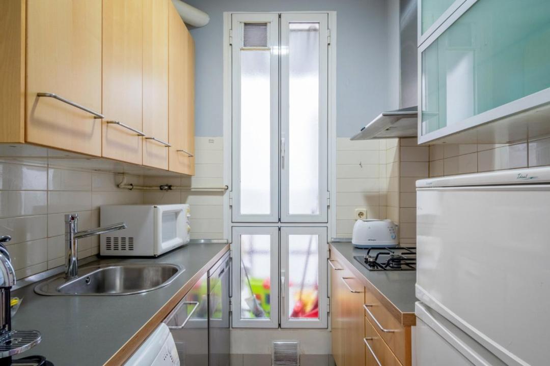 2 Bedrooms 1 Bathroom Furnished - Anton Martin - Vintage - Mintystay * Madri