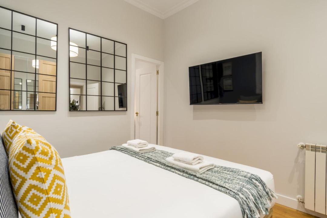 Wide And Modern -1bd 1,5 Bth- Malasana Apartment Madrid