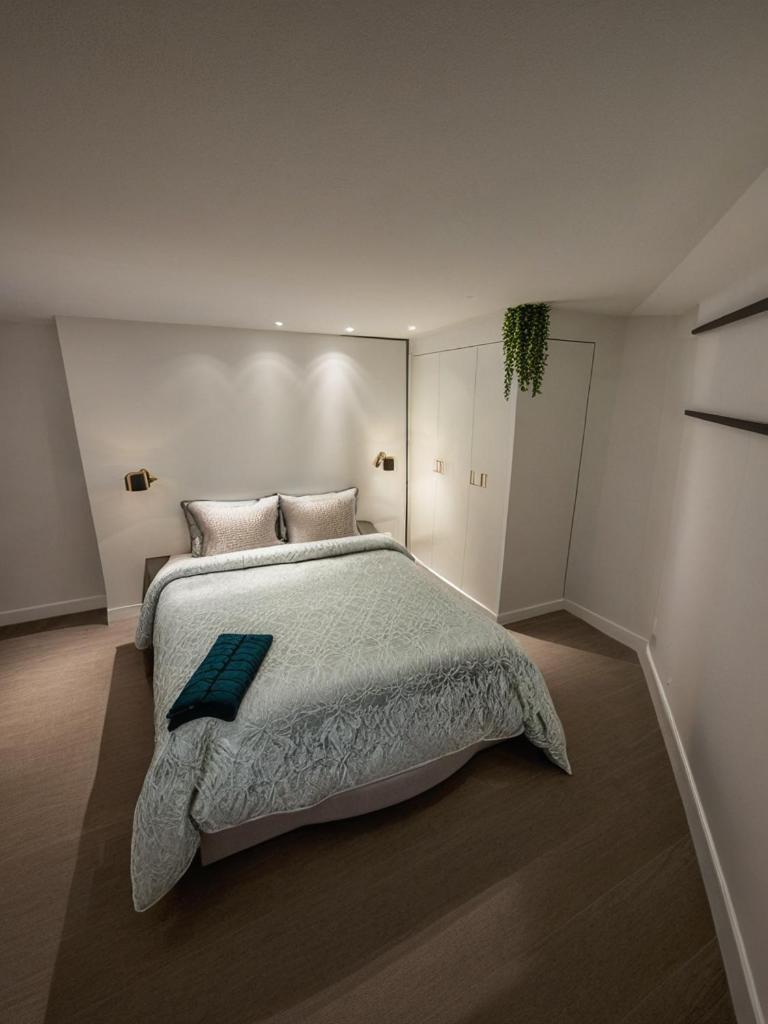 Moderno En Apartment