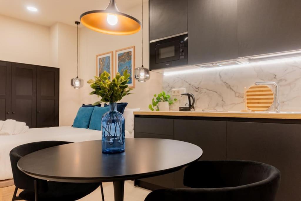 Apartamento For Estudio Oriente Diseno Y Confort En Delicias Temporal Del2916 Madrid