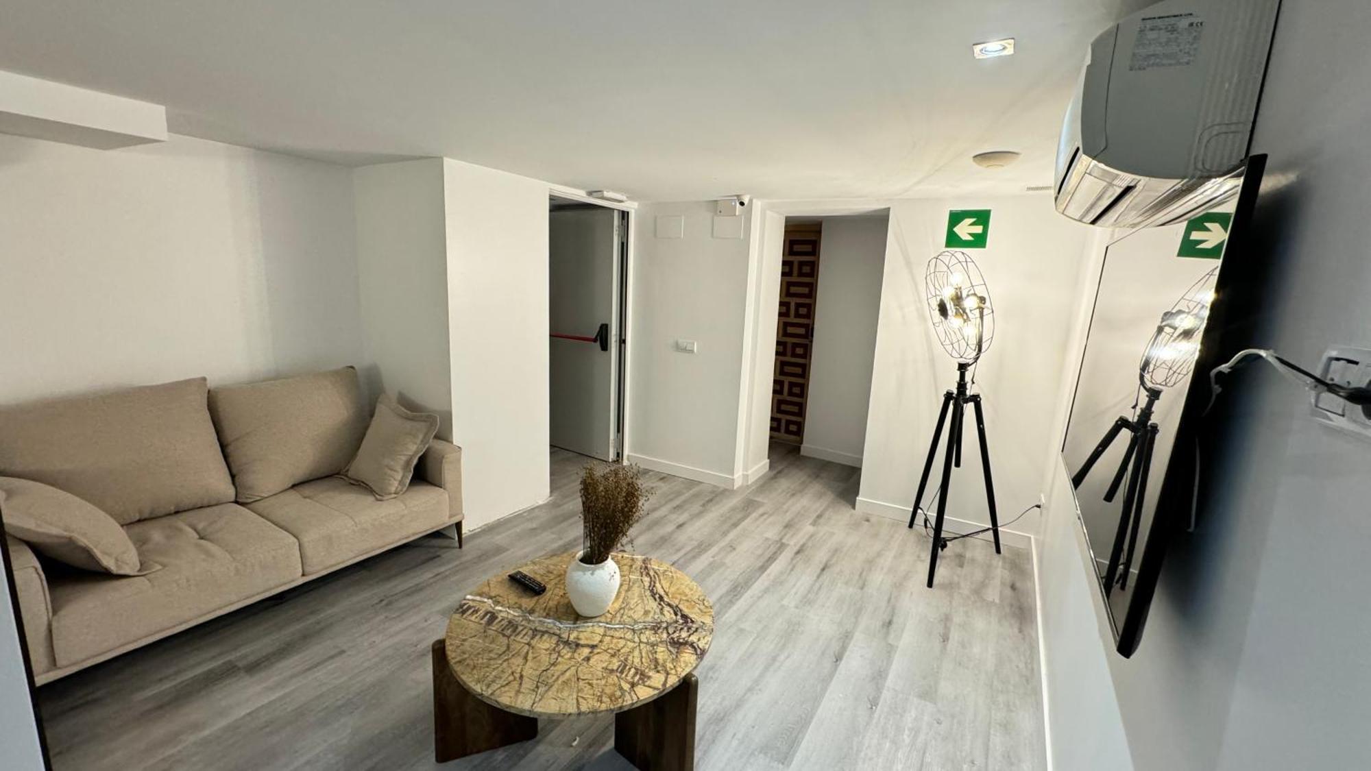 Hostel Ap Leganitos -no Ascensor- Madrid