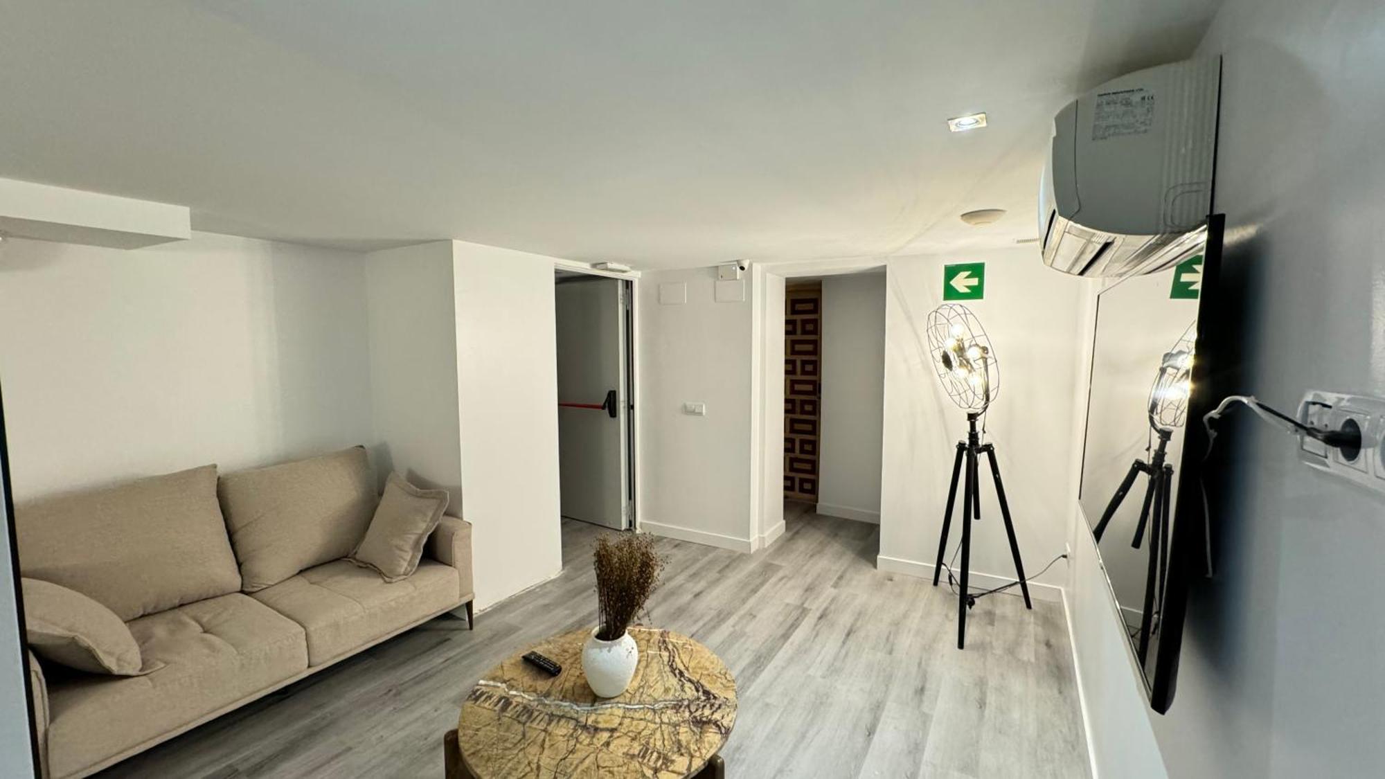 Hostel Ap Leganitos -no Ascensor-