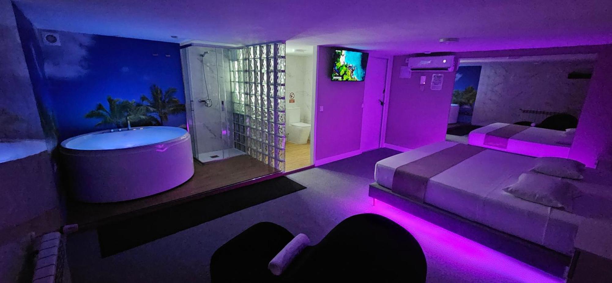 Love hotel Luxury